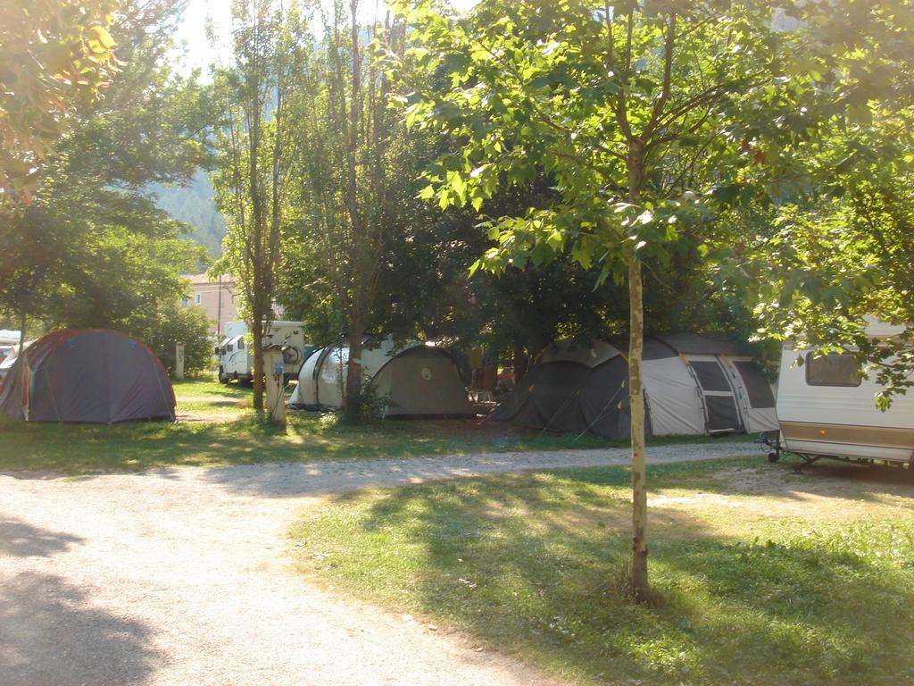 Camping Frederic Mistral Castellane Exterior photo
